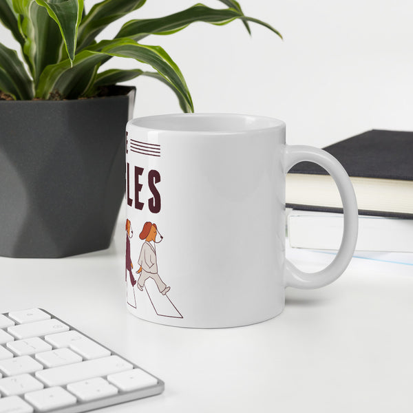 Weiße, glänzende Tasse