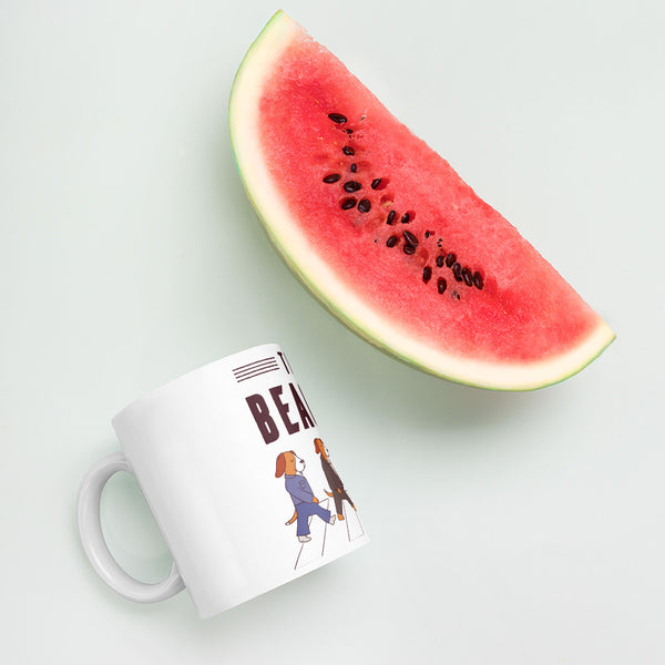 Weiße, glänzende Tasse